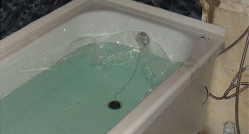 Установкой акрилового вкладыша | Буй